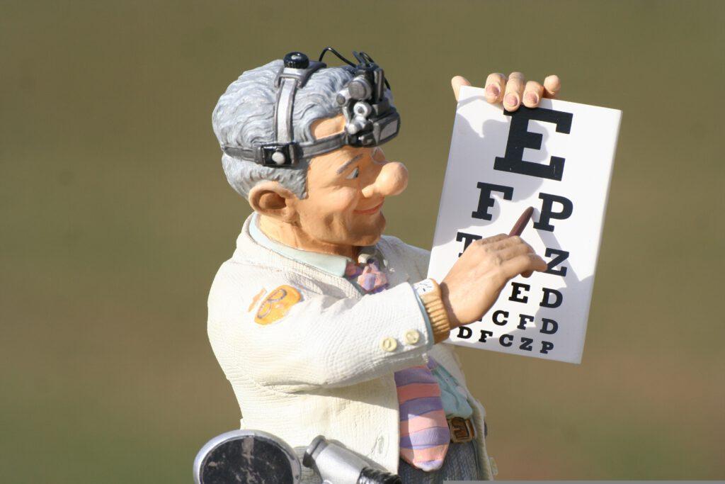 Sehtest beim Optiker in Lenningen, Brillen, Kontaktlinsen, Low Vision